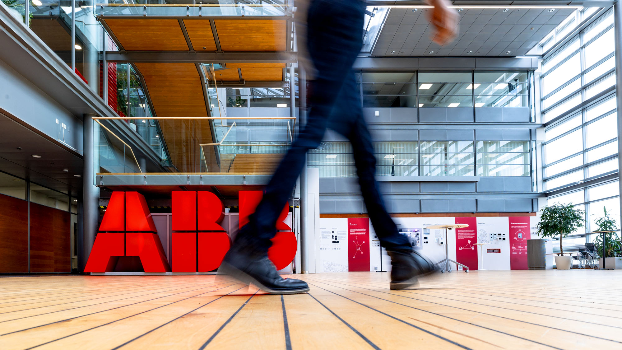 Custom GenAI Platform Boosts ABB Drives’ Productivity